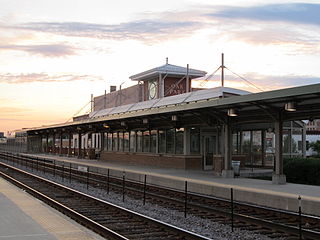 <span class="mw-page-title-main">Oak Park station (Metra)</span> Metra commuter railroad station in Oak Park, Illinois