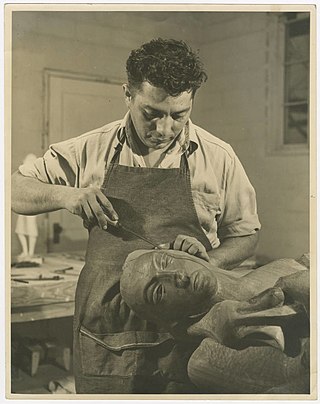 <span class="mw-page-title-main">Octavio Medellín</span> American sculptor