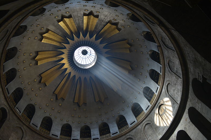 File:Oculus light in dome.JPG