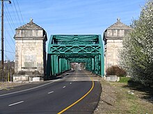 Old Hickory Bridge on Old Hickory Boulevard (SR 45), traversing the Cumberland River between Madison and Old Hickory Old hickory bridge tennessee.jpg