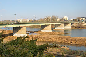 Image illustrative de l’article Pont Maréchal-Joffre (1958)