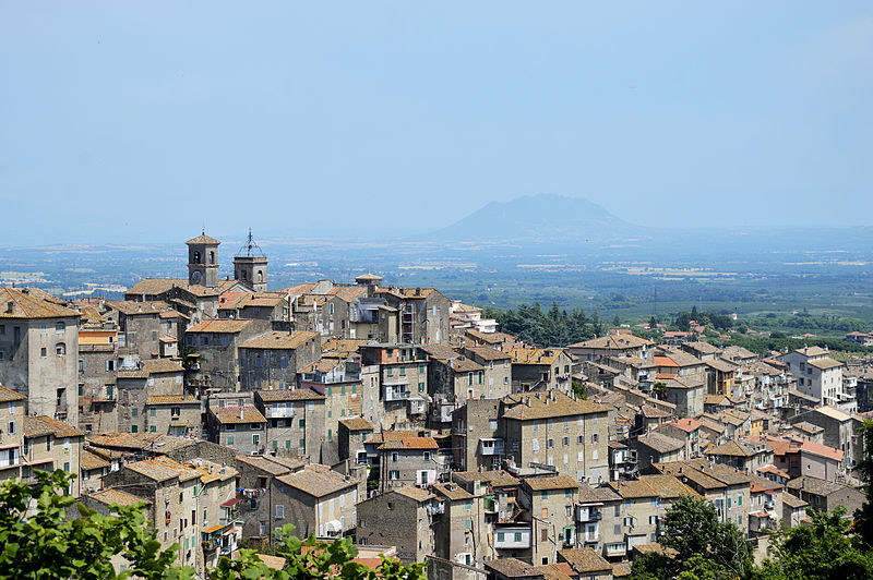 File:Panorama of Caprarola.jpg