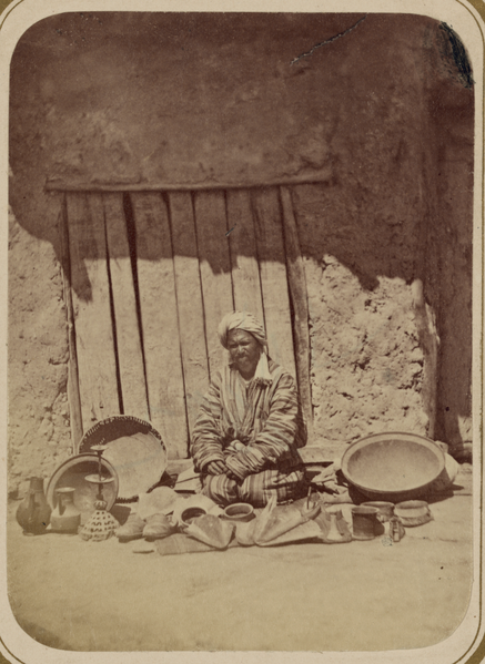 File:Peddling. Selling Cast-iron Wares WDL10738.png