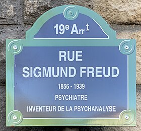 Voir la plaque.