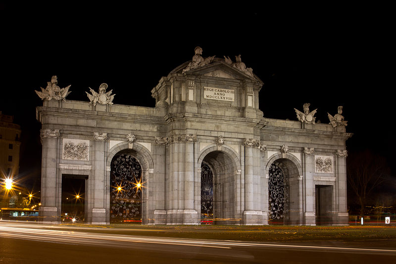 File:Puerta de Alcalá - 06.jpg