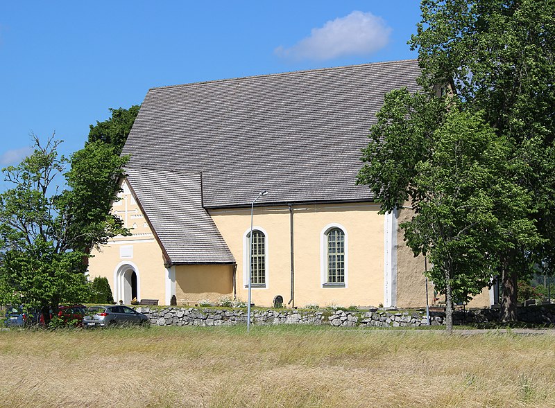 File:Rasbokils kyrka ext01.jpg