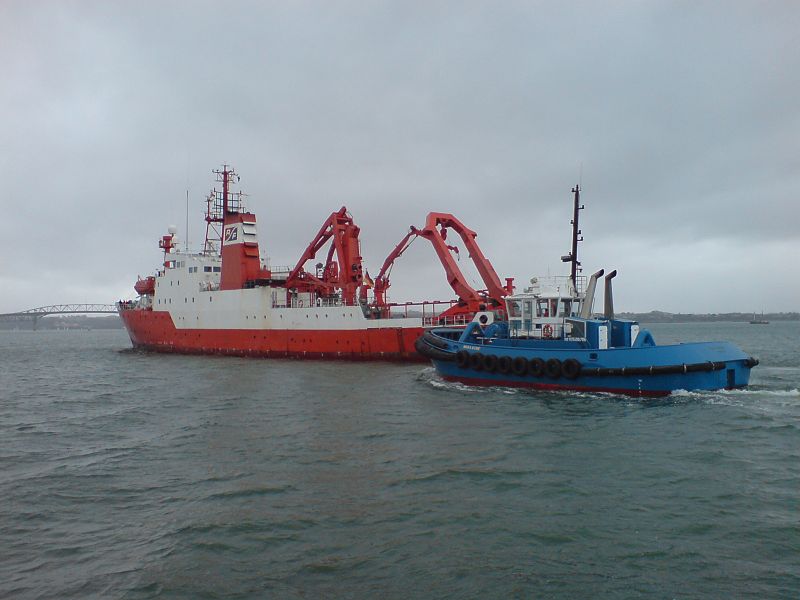 File:Research Ship Sonne In Auckland II.jpg