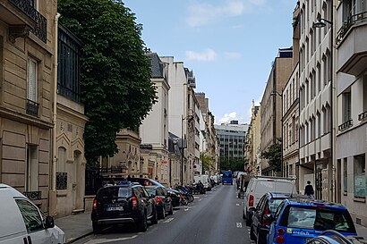 Comment aller à Rue Ballu en transport en commun - A propos de cet endroit