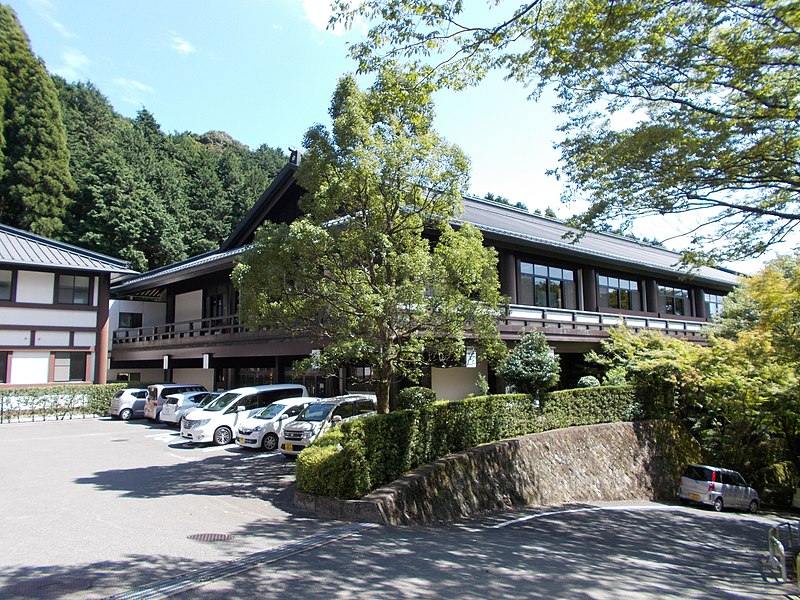 File:Ryukotoku-ji Training hall.jpg