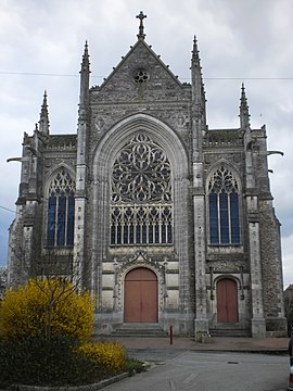 Saint-Julien-de-Vouvantes - église.JPG