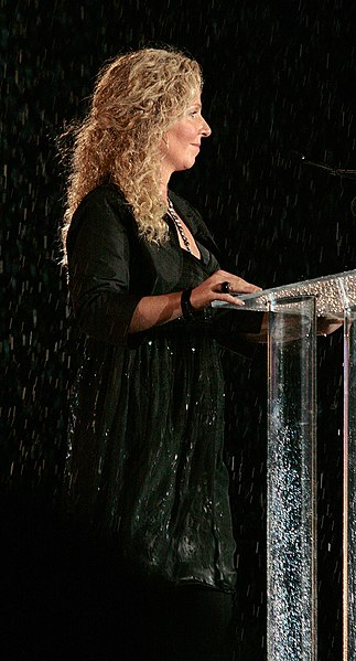 File:Save The World Awards 2009 show21 - Renée Ernst.jpg