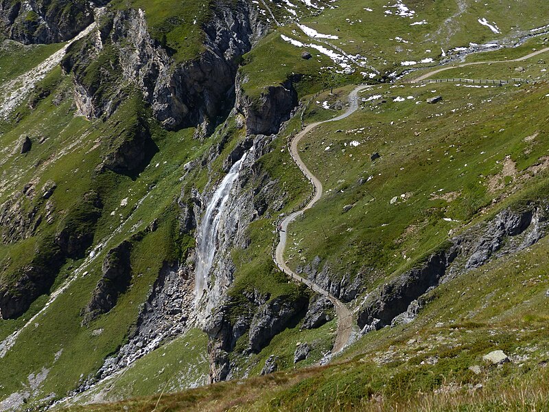 File:Schwarzwand-Wasserfall.jpg