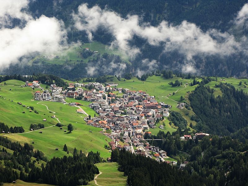 File:Serfaus-seen-from-the-mountains.jpg