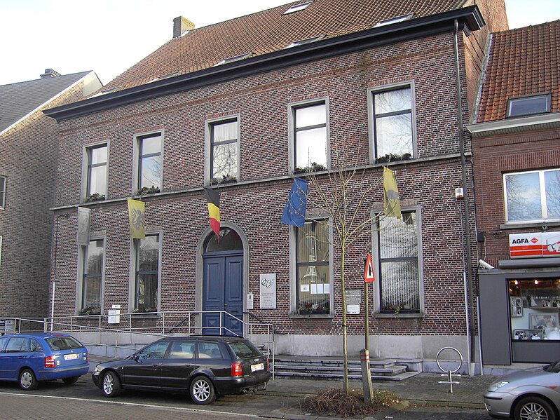 File:Sleidinge (Evergem - Belgium) - Former Town hall.jpg