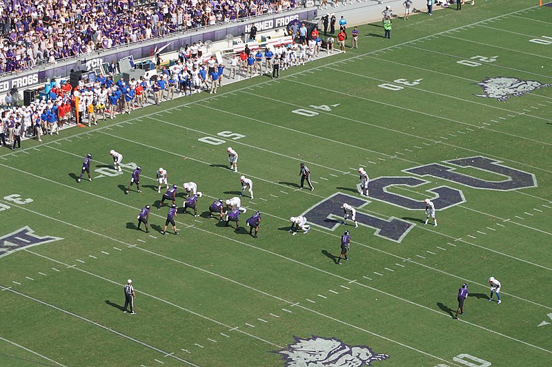 File:Southern Methodist vs. Texas Christian football 2019 20 (Texas Christian on offense).jpg