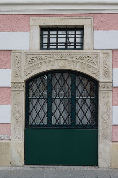 File:St. Pölten Rathaus 15.JPG