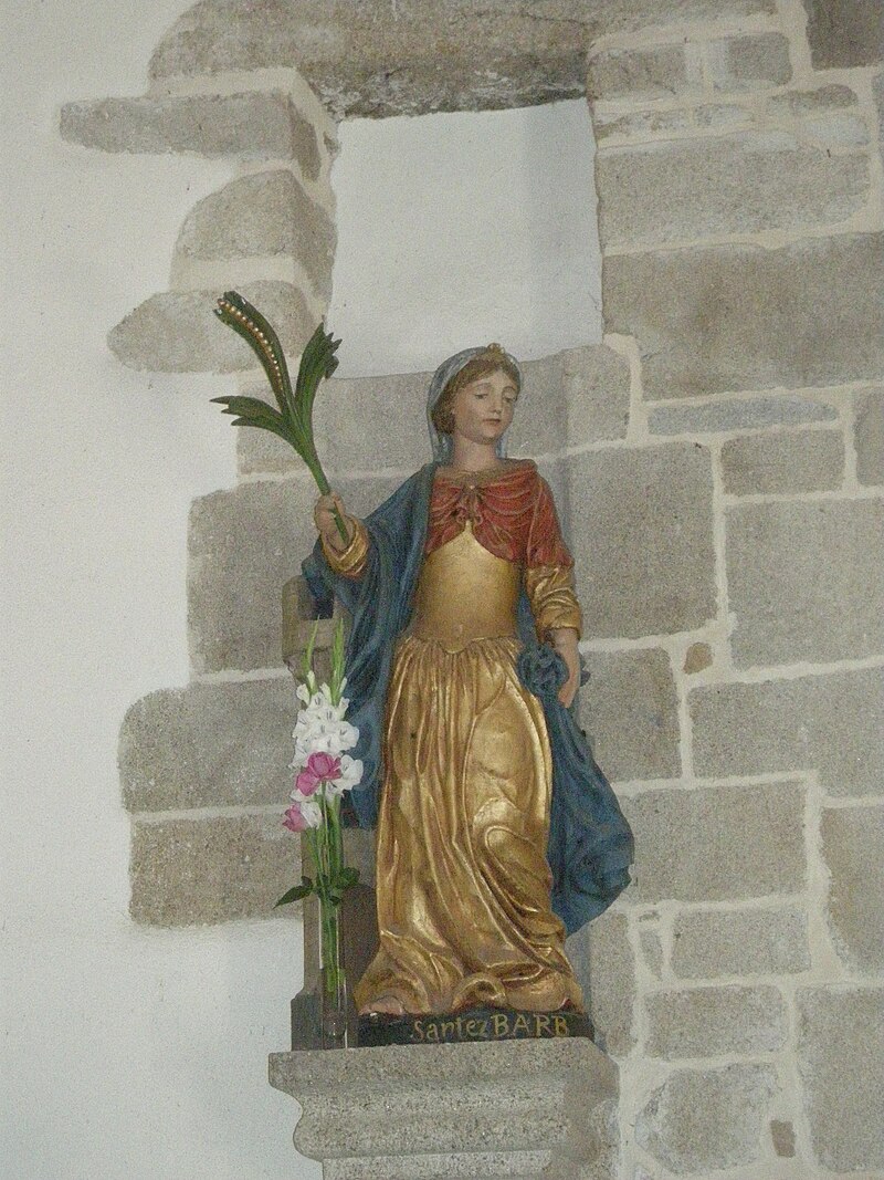 La statue de Sainte-Barbe.