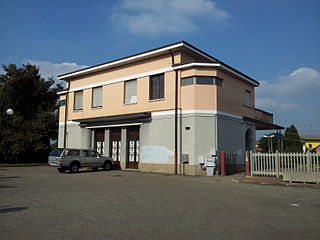 Casaleggio railway station