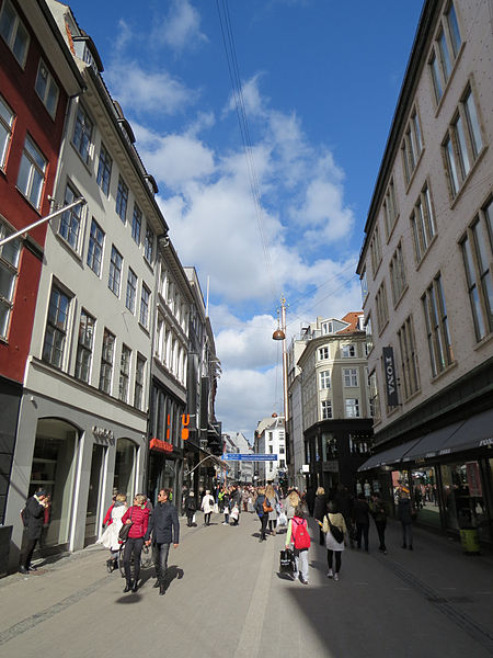 File:Strøget i april.jpg