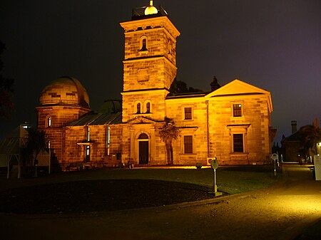 Fail:Sydney_Observatory_at_night.JPG