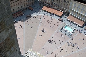The Piazza Del Campo from Torre del Mangia, Siena, Italy.jpg