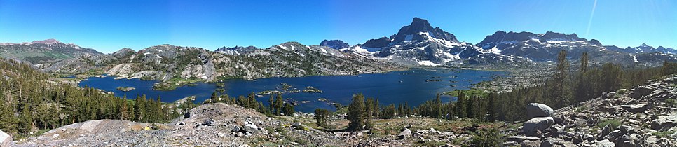 Thousand Island Lake