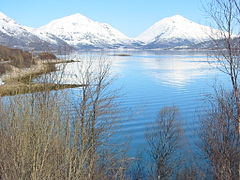 Hinnøya en avril, au nord de Lødingen