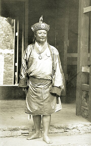 File:Ugyen Wangchuck, 1905.jpg