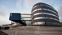 Le parvis de la fac de Lettres et des Sciences humaines de l'Université de Bretagne-Occidentale (UBO).