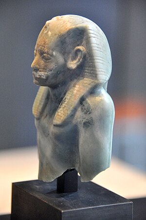 Upper part of a statue of Amenemhat III. 12th Dynasty, c. 1800 BC. State Museum of Egyptian Art, Munich.jpg