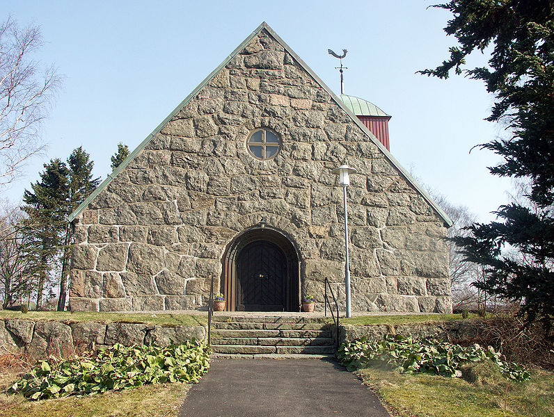 File:Utby kyrka-3.jpg