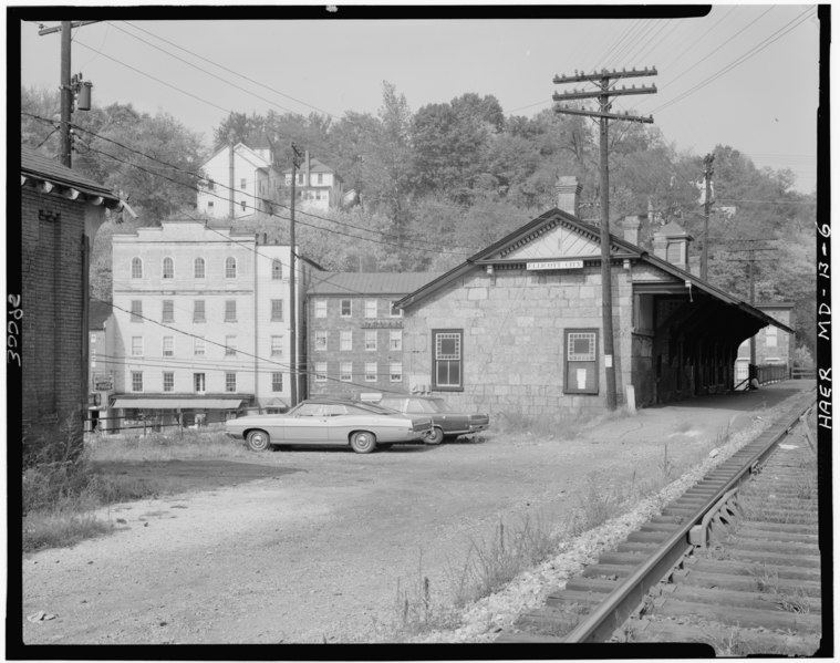 File:VIEW OF SOUTH ELEVATION - Baltimore and Ohio Railroad, Ellicott's Mills Station, South Side of State Route 144, Ellicott City, Howard County, MD HAER MD,14-ELLCI,11-6.tif