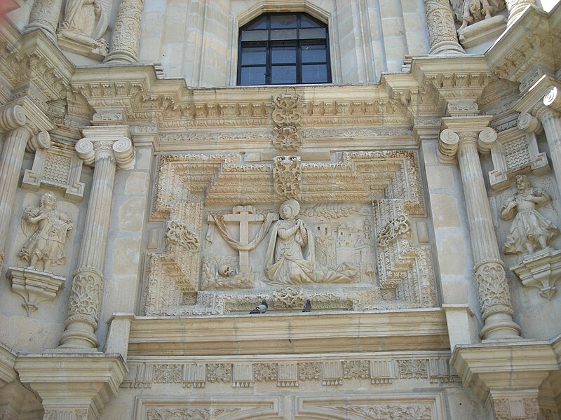 File:VirgenSoledadEntranceBasilica.jpg