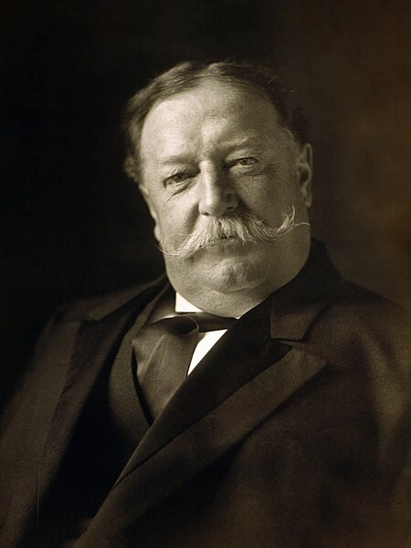 File:William Howard Taft, head-and-shoulders portrait, facing front.jpg