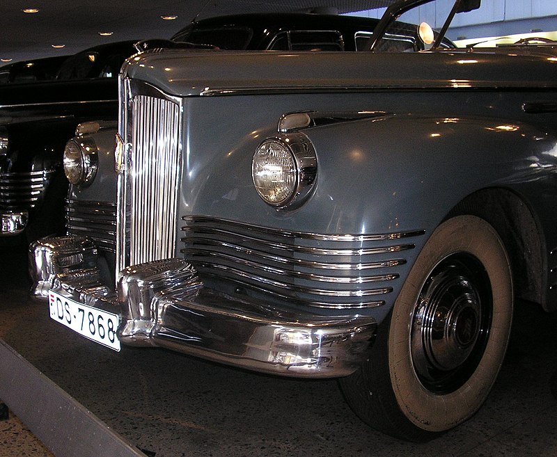 Der Packard 180 800px-ZiS-110B