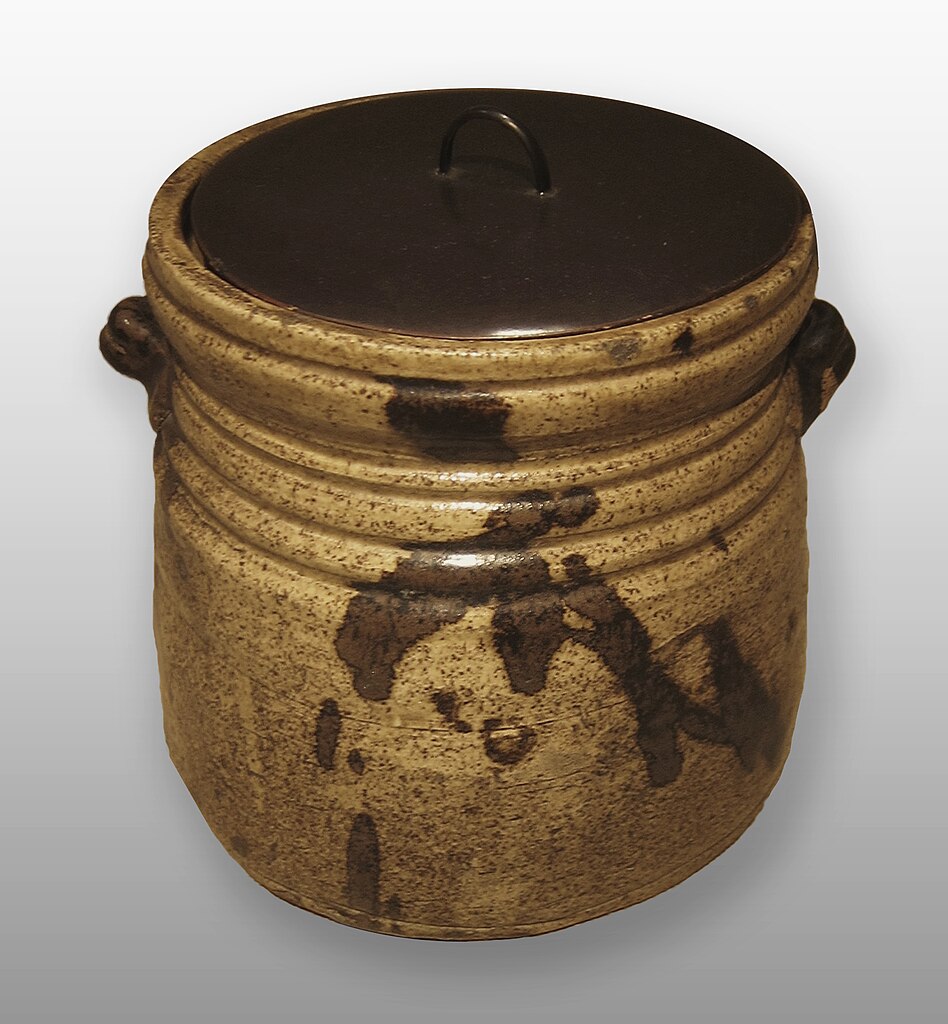 File:黄瀬戸焼水指-Water jar MET DP304676b.jpg - Wikipedia