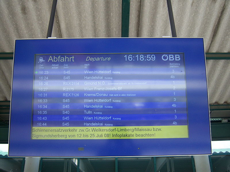 File:ÖBB Abfahrtsmonitor.JPG