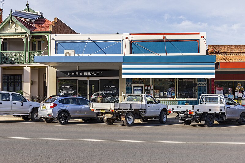 File:118-120 Sheridan Street, Gundagai.jpg