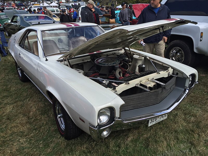 File:1968 AMC AMX white at Rockville Maryland show 2015 1of3.jpg