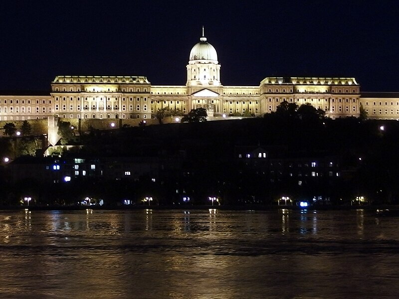 File:20130611 Budapest 19.jpg