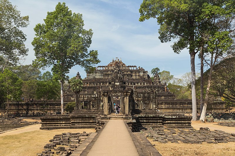 File:2016 Angkor, Angkor Thom, Baphuon (17).jpg