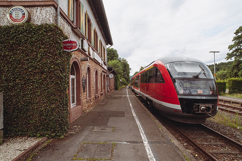 File:20210810 Bahnhof Würzbach Saar 02.jpg