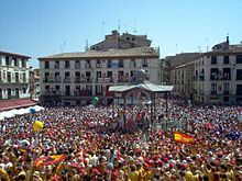 Fiestas in the Plaza Nueva or Plaza de los Fueros, July 2017, by Navarra Informacion website 24julio005 012.jpg