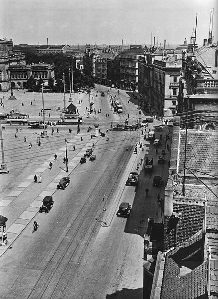 Georgiring with Augustusplatz, view from Europahaus (ca. 1930)