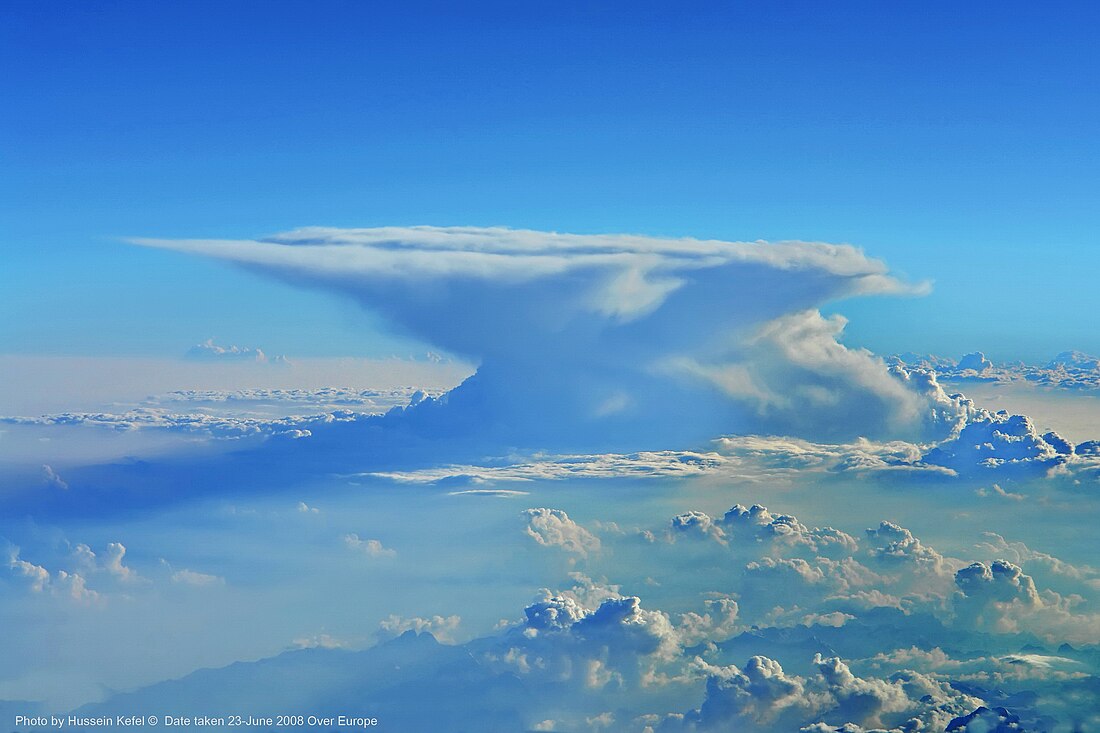 Cumulonimbus incus