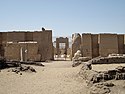 Eingang vom ersten zum zweiten Hof des Tempels Ramses’ II.