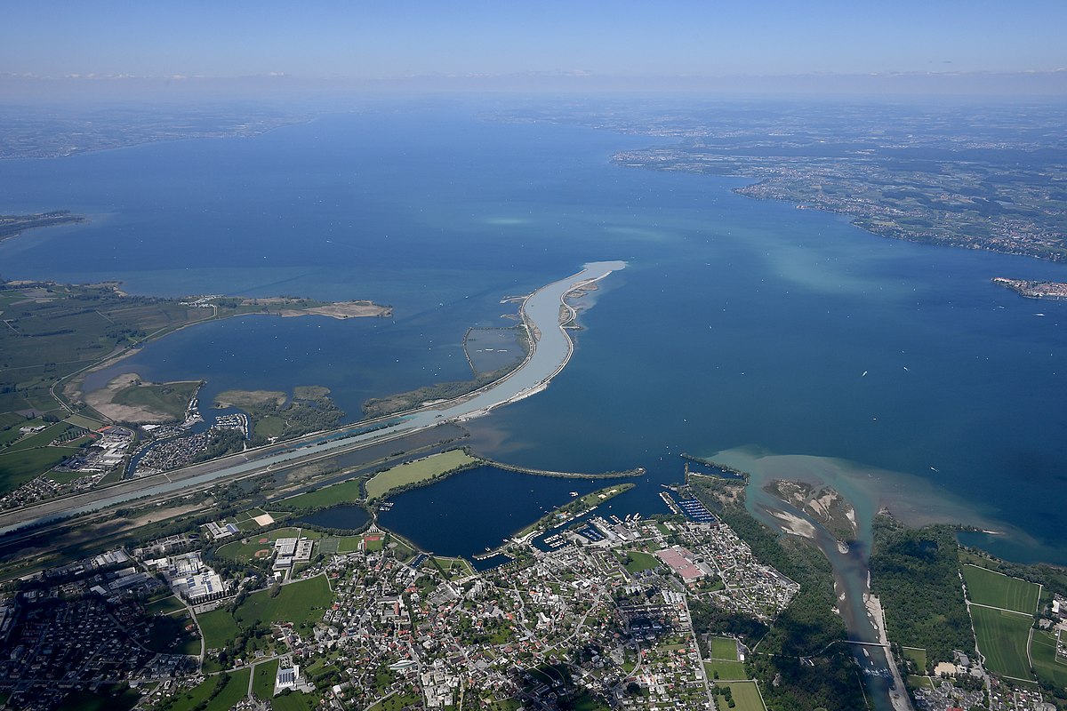 Aerial image of the mouth of the Rhine into Lake Constance.jpg
