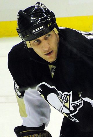 <span class="mw-page-title-main">Alexei Kovalev</span> Russian ice hockey player (born 1973)