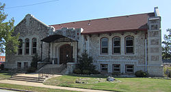 Andrew Carnegie Yang Didanai Perpustakaan Umum Webb City Missouri.jpg