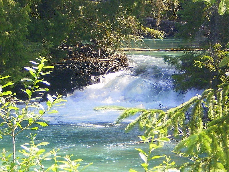 File:Aqua green River pouring out of lava bed near New Aiyanch BC(Nisga'a's Country)^^ Resurgeance des Champs de lave au pays des Natifs Nisga'a - panoramio.jpg